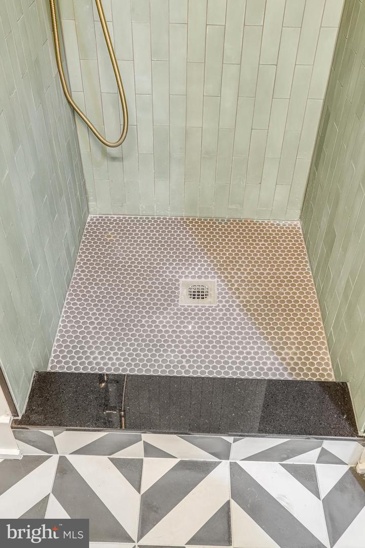 1023 Irving St Nw #2 Property Photo 42