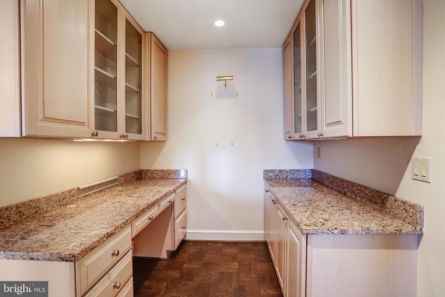 4000 Cathedral Ave Nw #516b Property Photo 32