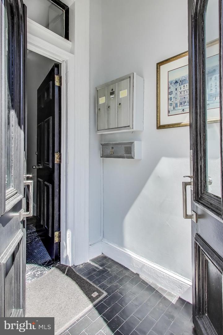 1317 Corcoran St Nw Property Photo 6