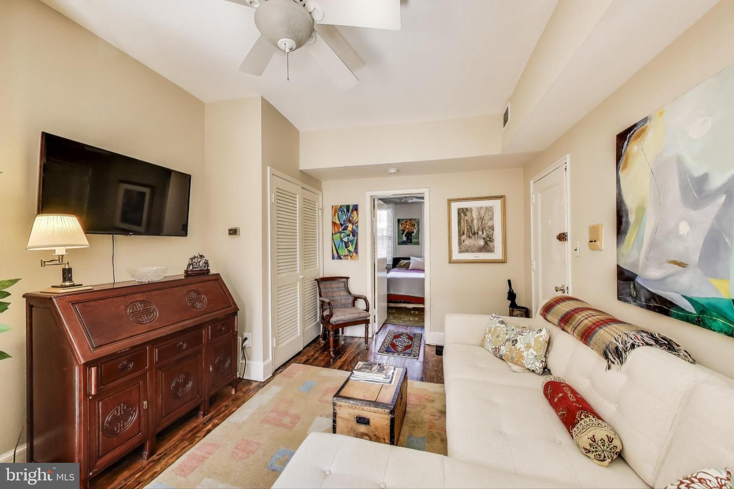 1317 Corcoran St Nw Property Photo 11