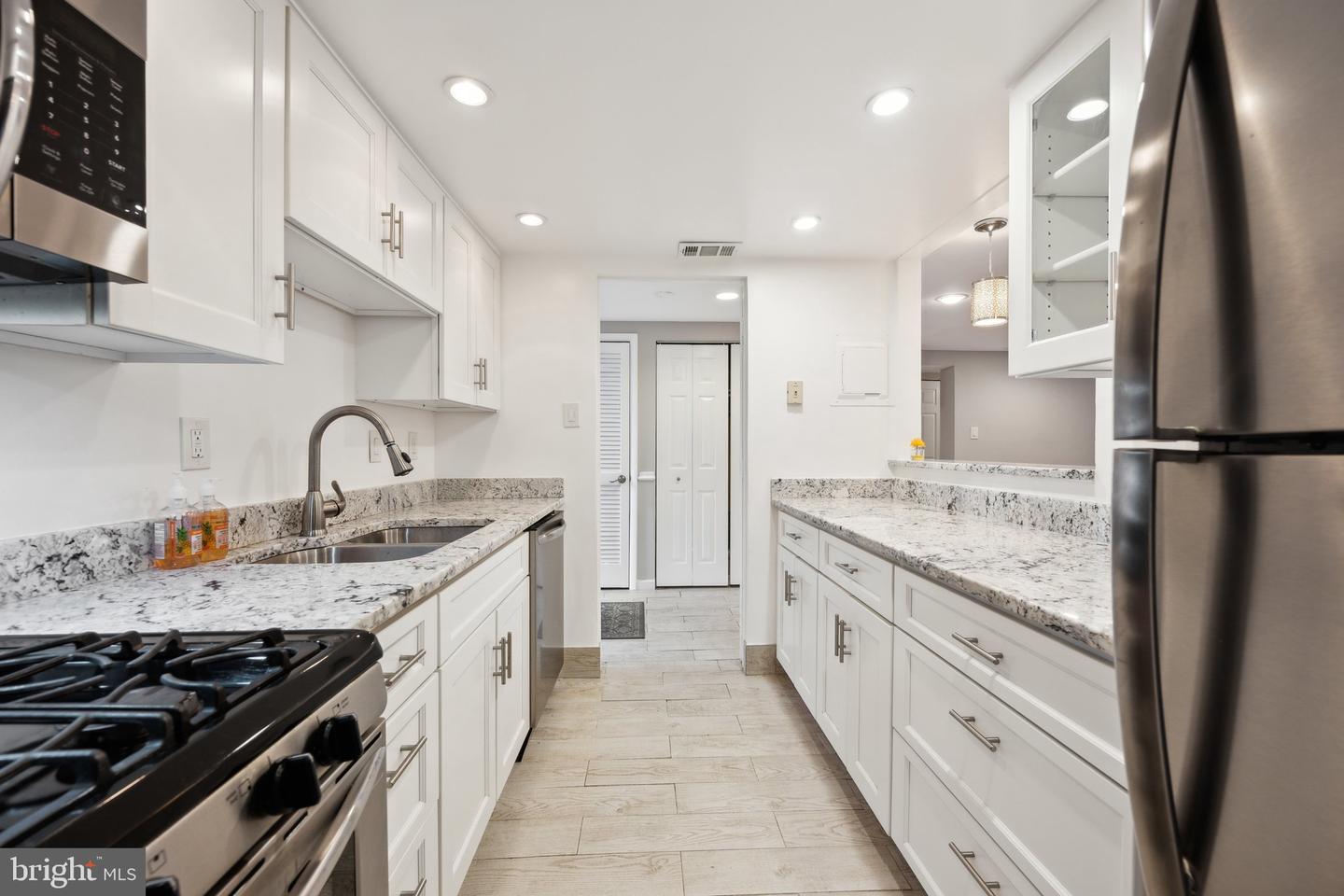 574 BRUMMEL CT NW #574 Property Photo 1