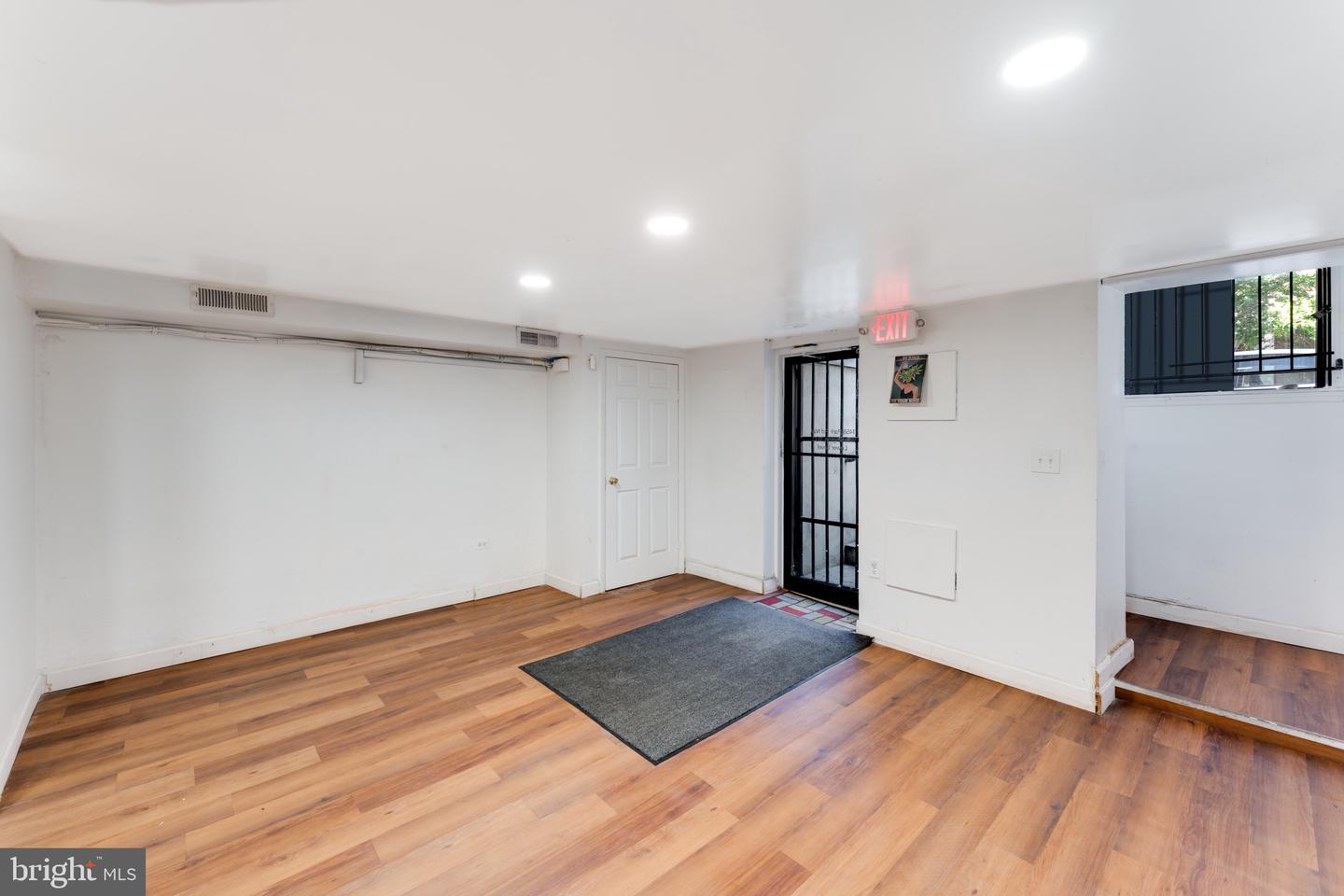 1458 Park Rd Nw Property Photo 4