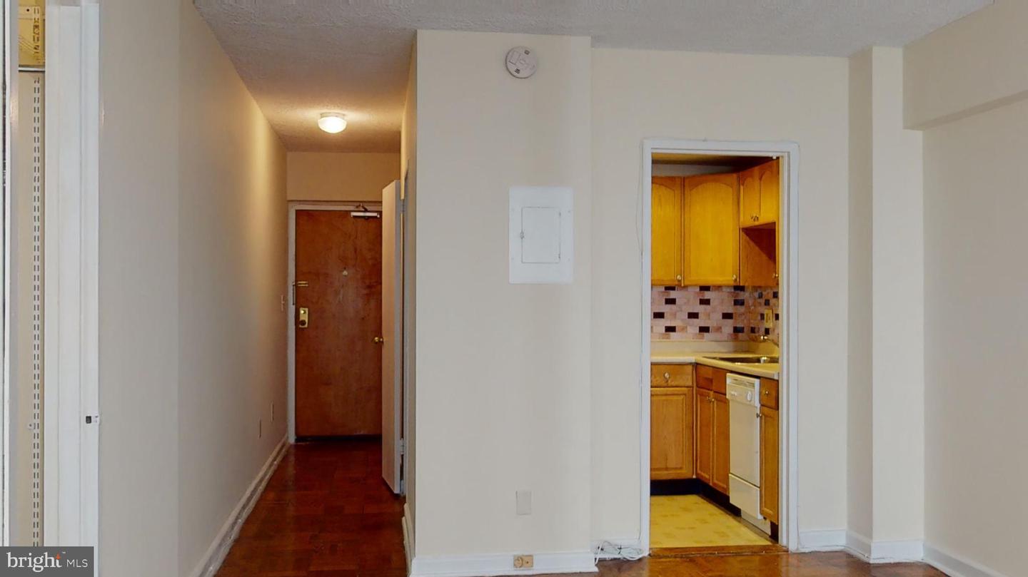 2141 I St Nw #413 Property Photo 5