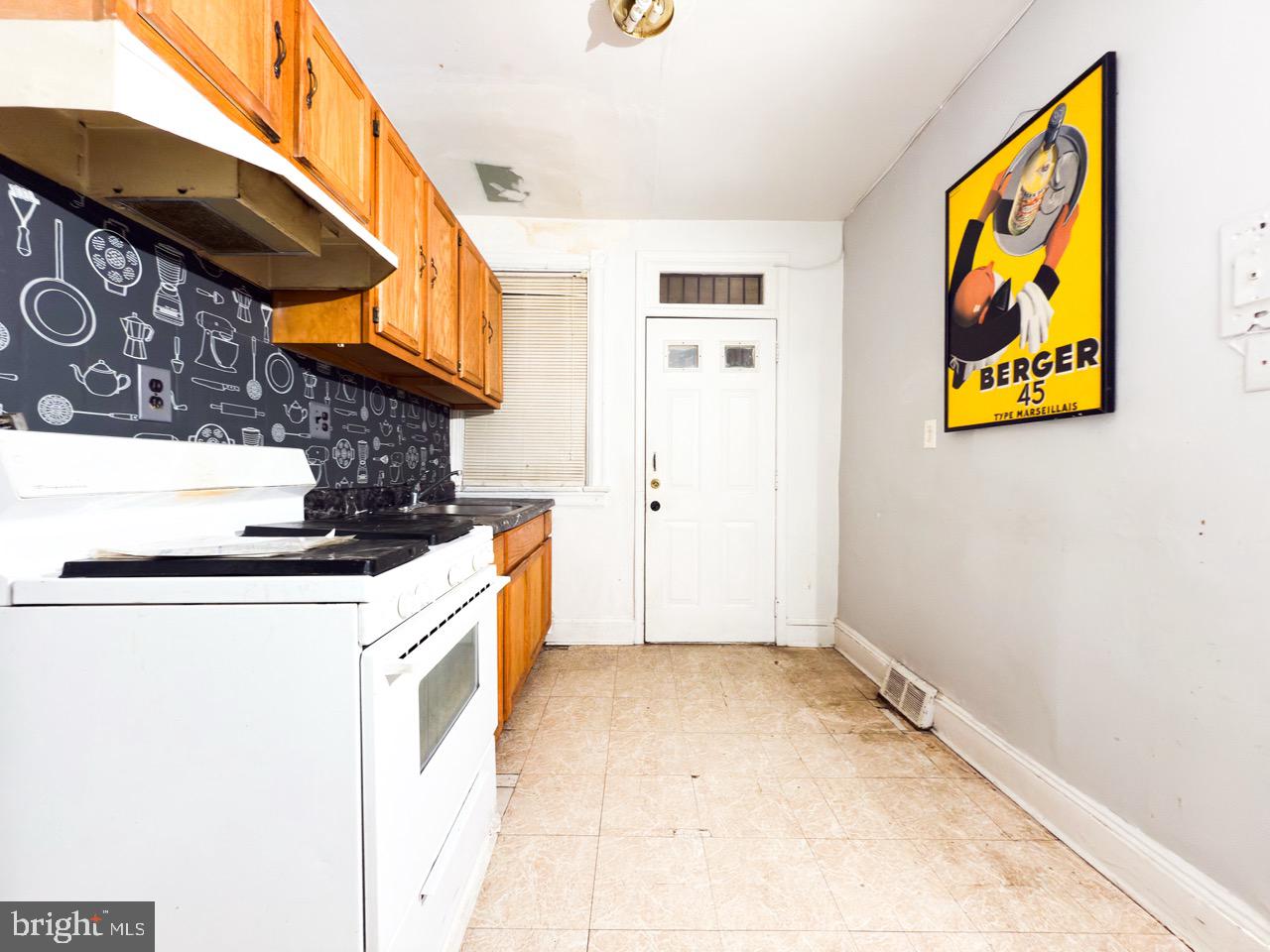711 Florida Ave Ne Property Photo 14