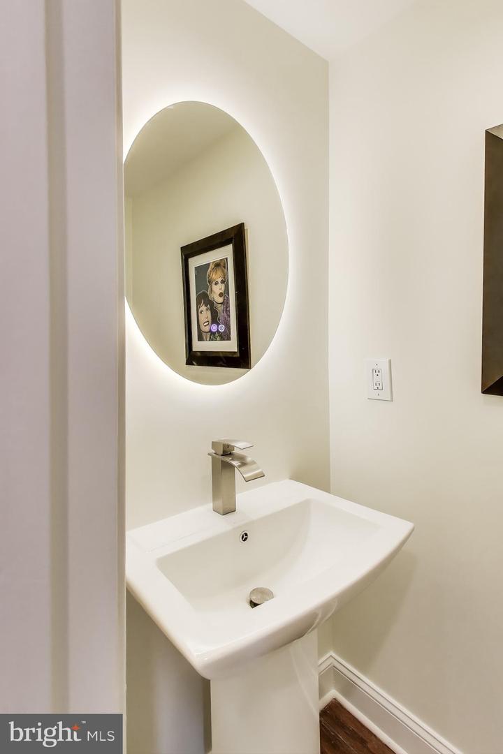 629 Morton Pl Ne #1 Property Photo 8