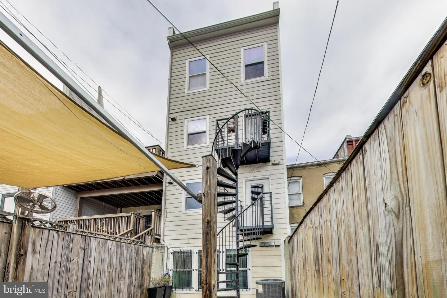 629 Morton Pl Ne #1 Property Photo 16