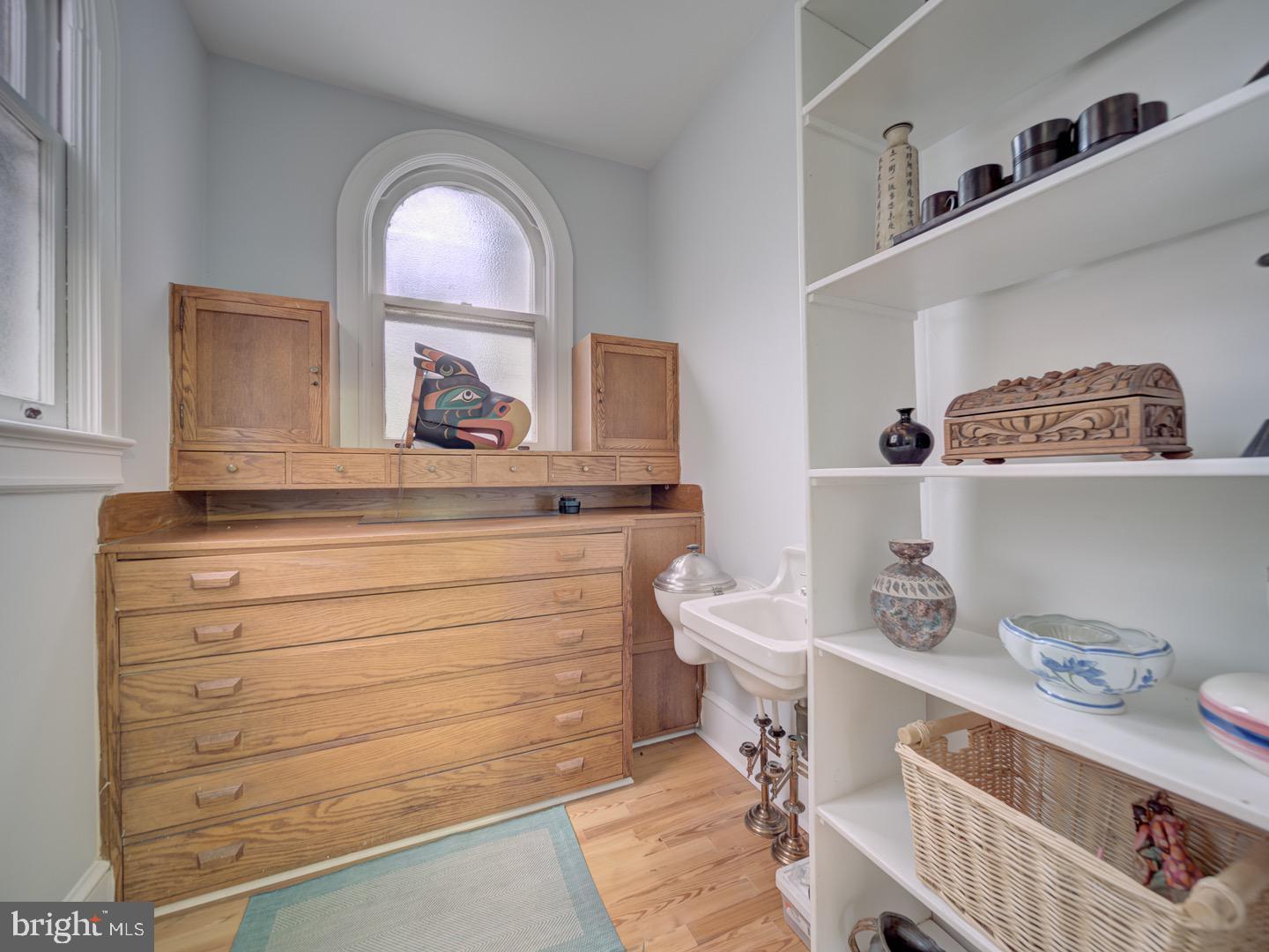 1234 Monroe St Ne Property Photo 23
