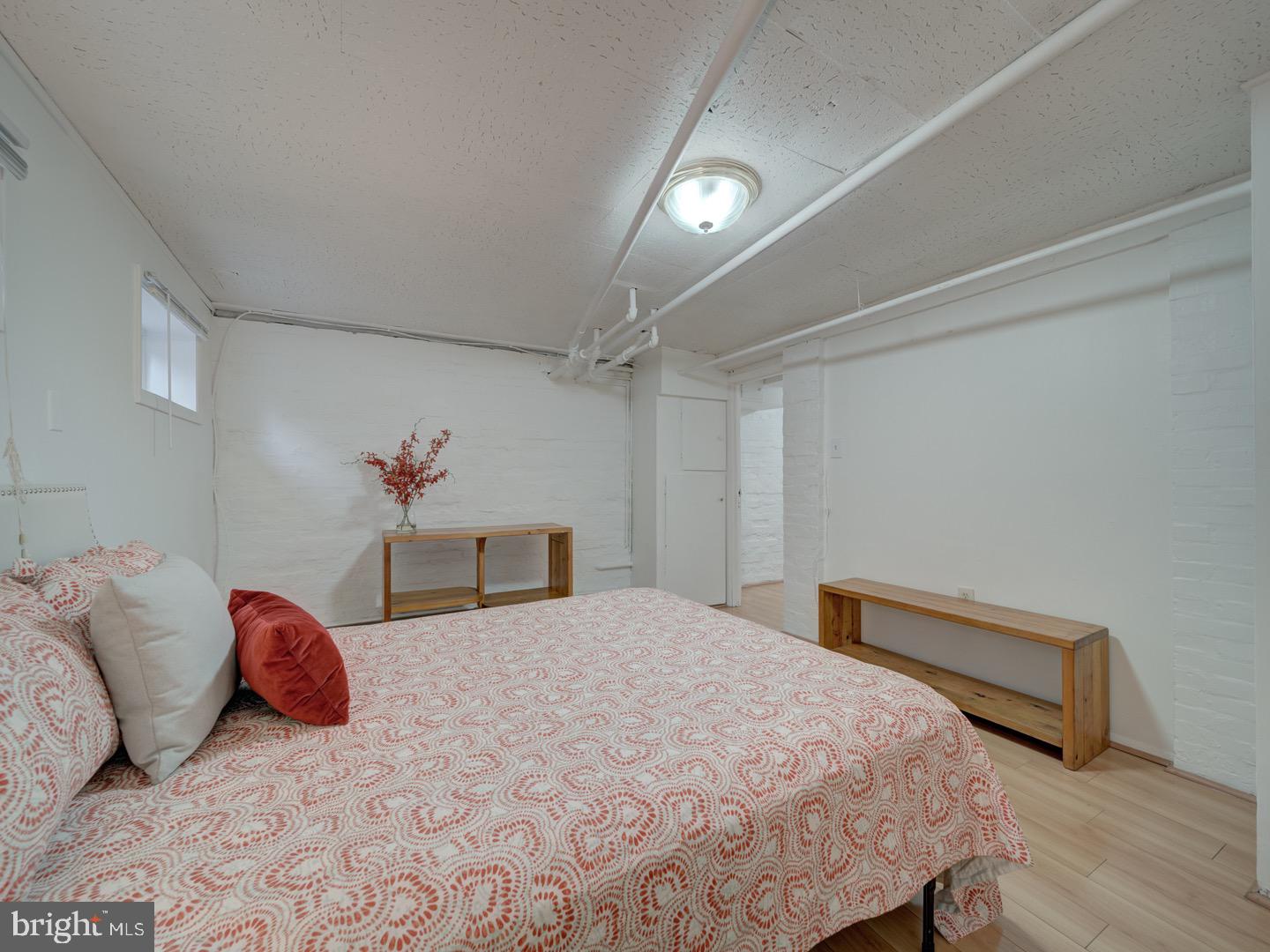 1234 Monroe St Ne Property Photo 108