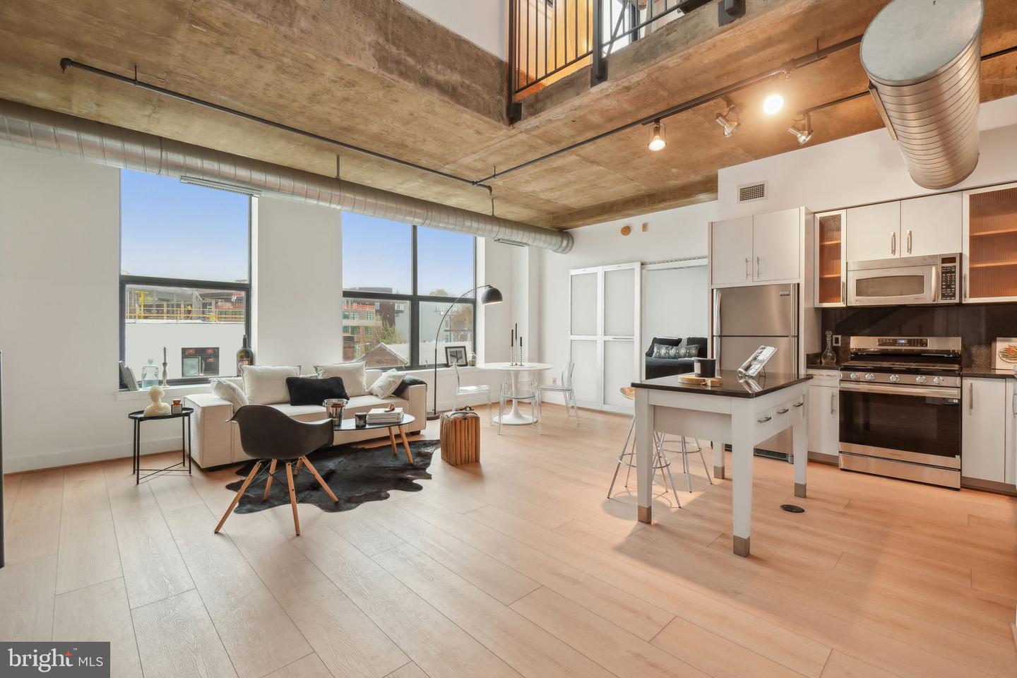 2301 Champlain St Nw #412 Property Photo