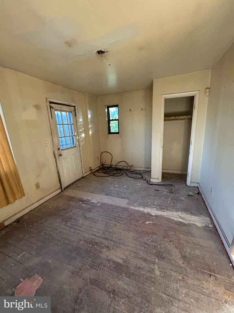 133 Galveston Pl Sw Property Photo 3