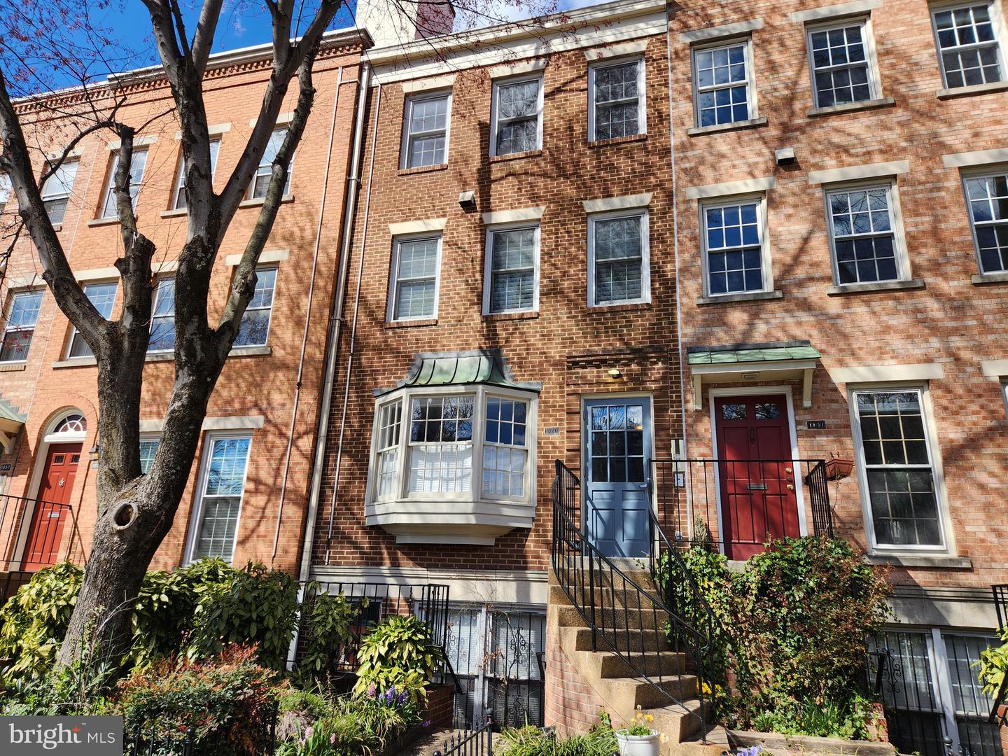 1953 Calvert St Nw #e Property Photo