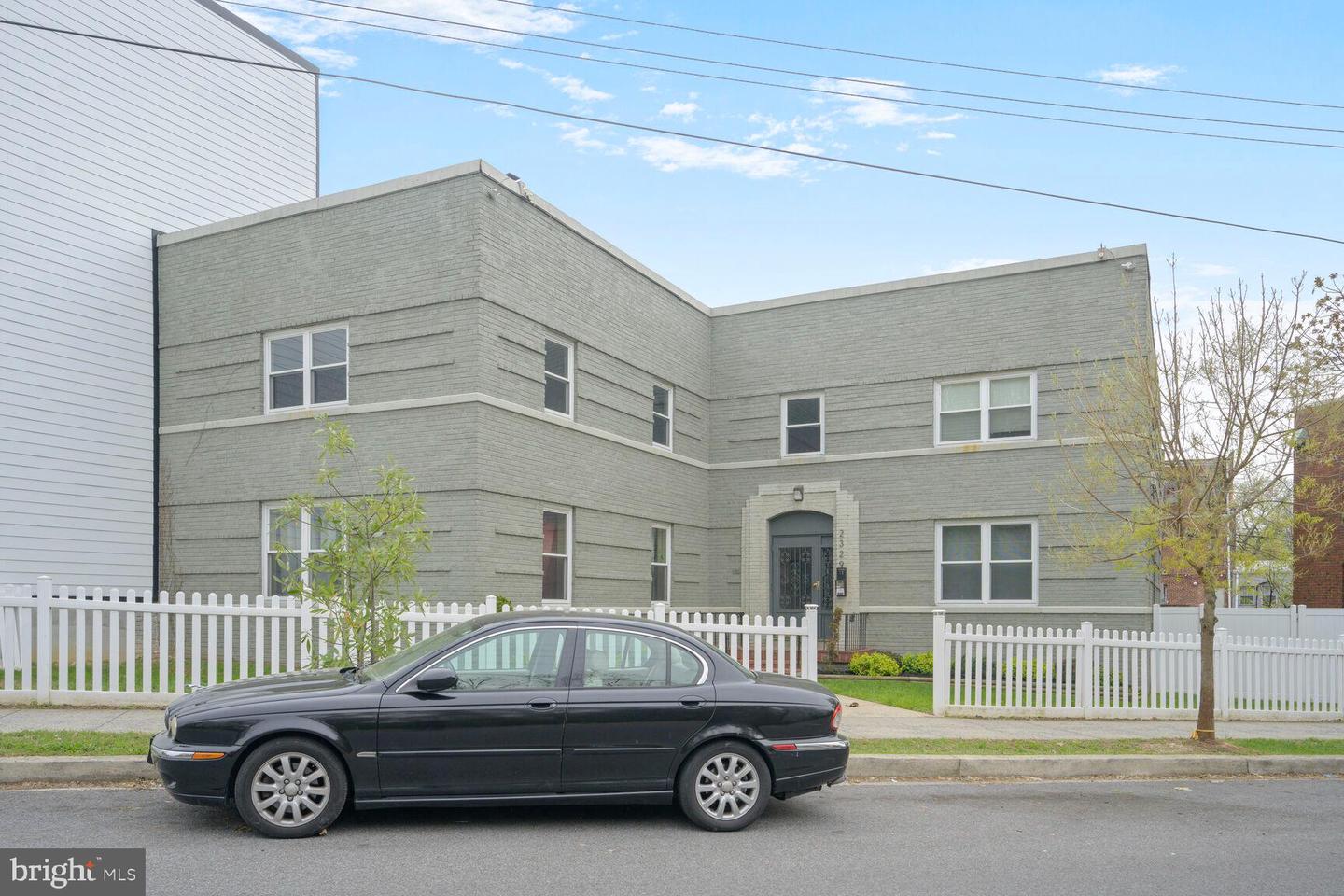 2329 Fairlawn Ave Se #2 Property Photo 1