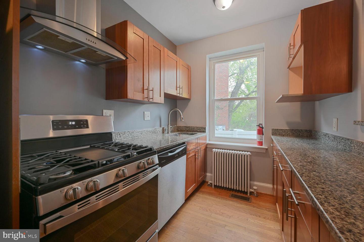 2329 Fairlawn Ave Se #2 Property Photo 4