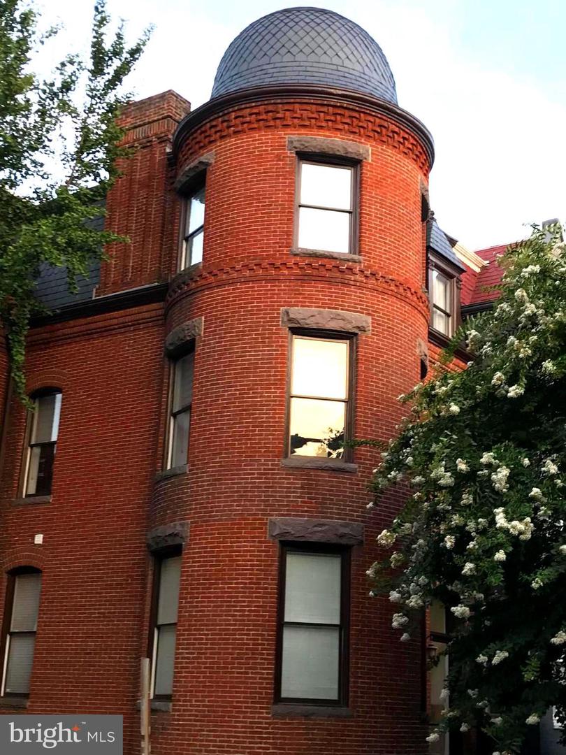 1819 19th St Nw #2 Property Photo 1