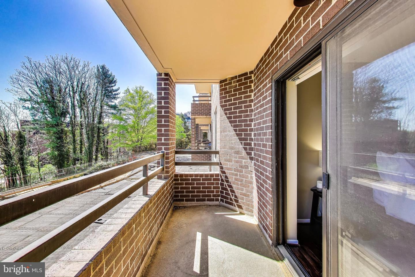 2111 Wisconsin Ave Nw #109 Property Photo 21