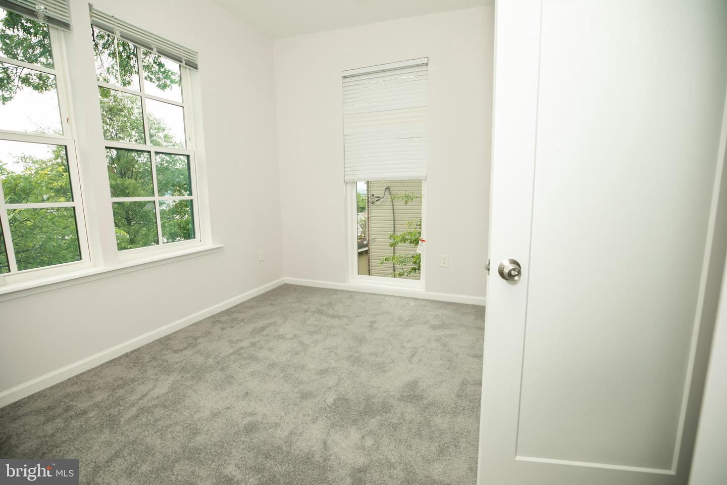 2728 22nd St Ne Property Photo 9