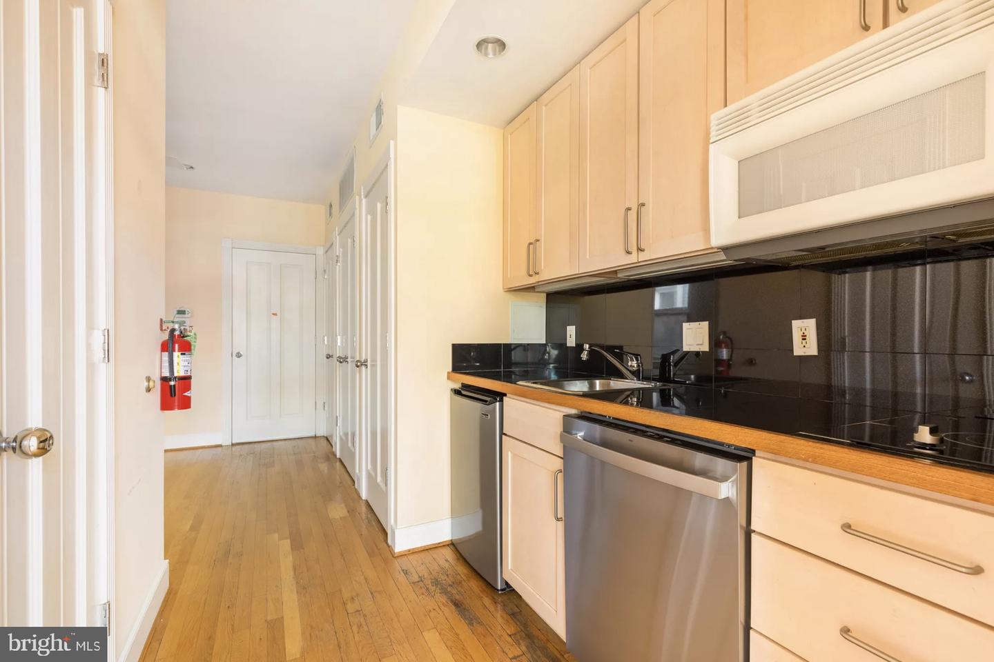 1771 T St Nw Property Photo 8