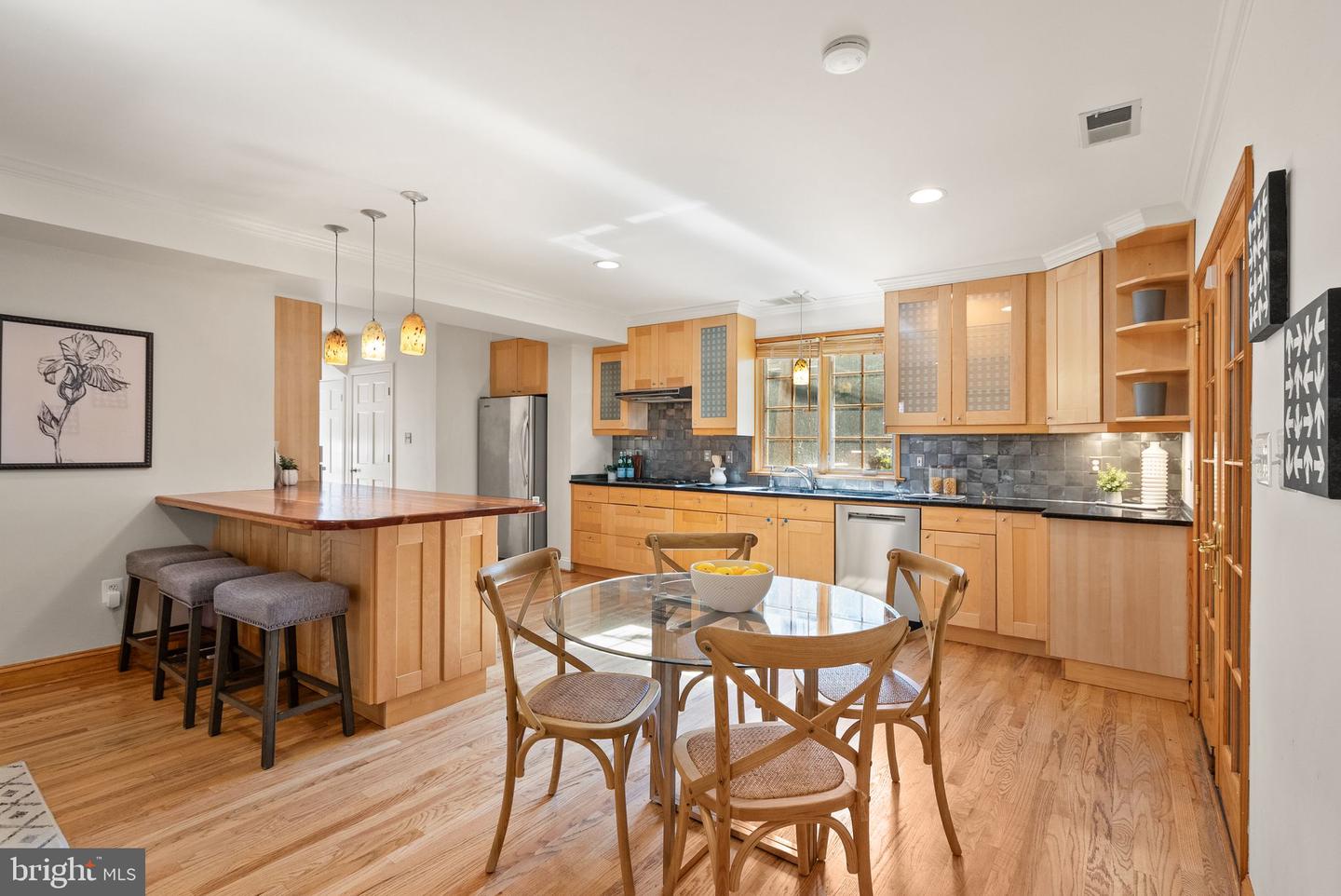 4206 Ingomar St Nw Property Photo 6