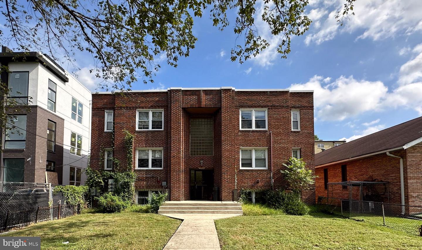 4236 Benning Rd Ne Property Photo 1
