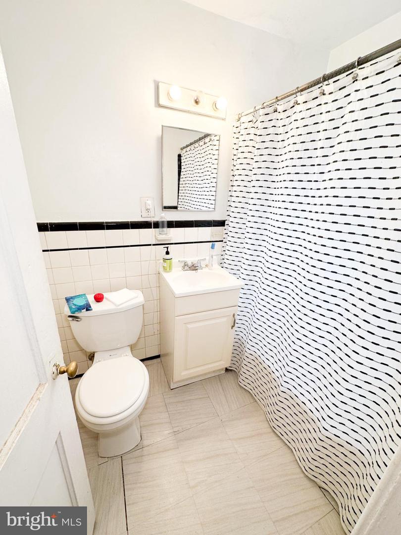 4236 Benning Rd Ne Property Photo 8