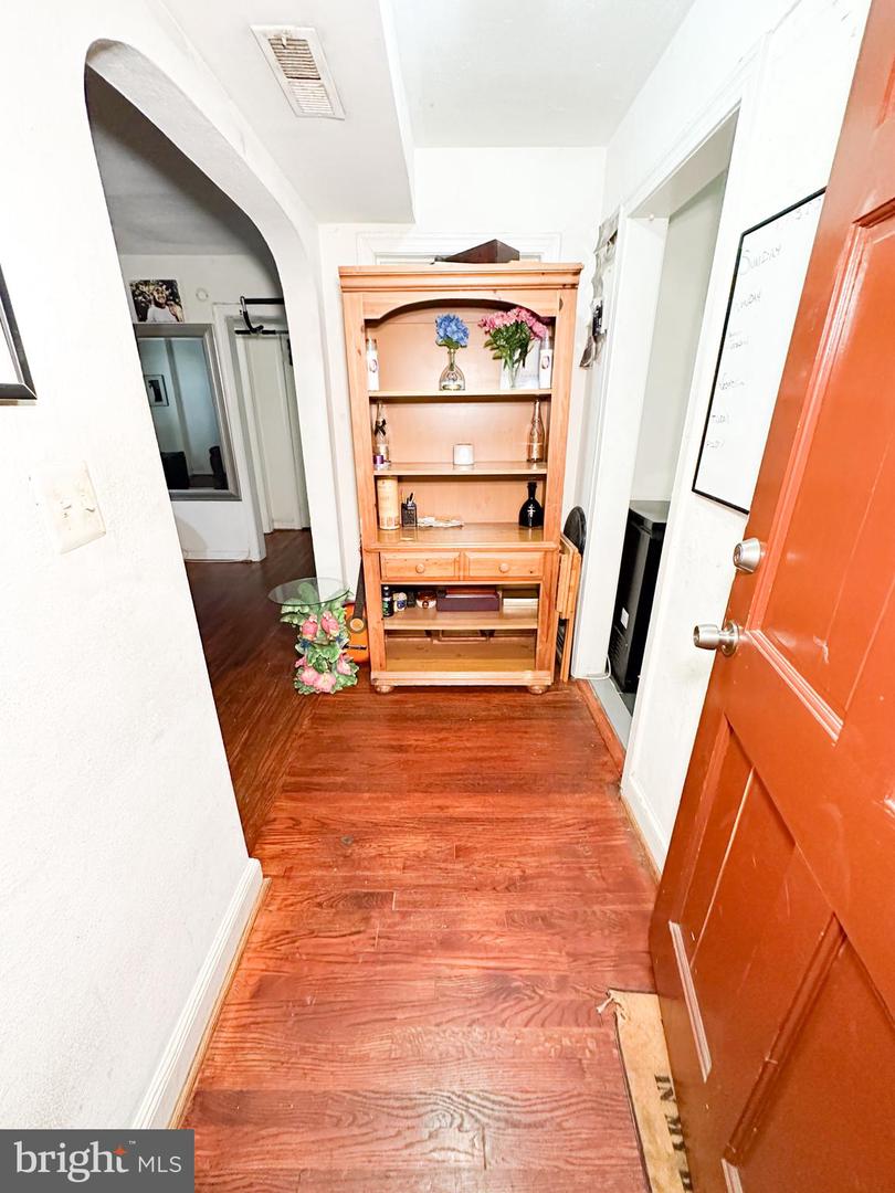 4236 Benning Rd Ne Property Photo 28