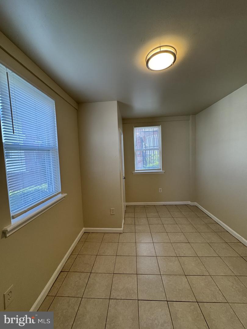 3130 Buena Vista Ter Se Property Photo 13