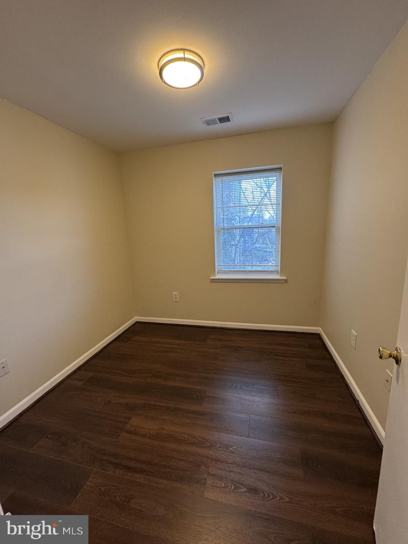 3130 Buena Vista Ter Se Property Photo 19