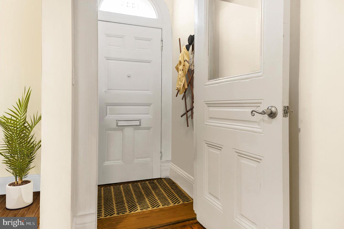 1330 35th St Nw Property Photo 2