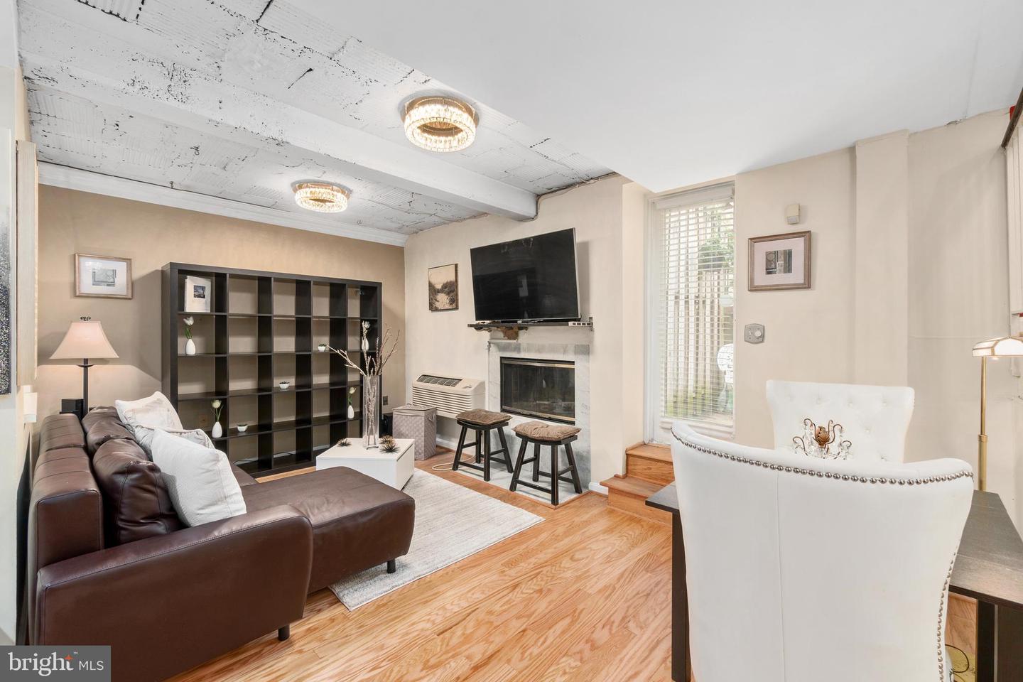 2145 California St Nw #102 Property Photo 14