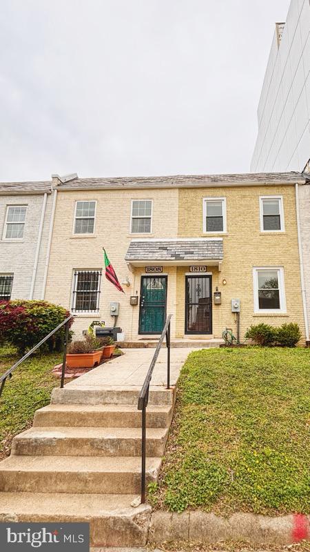 1810 H St Ne Property Photo 1