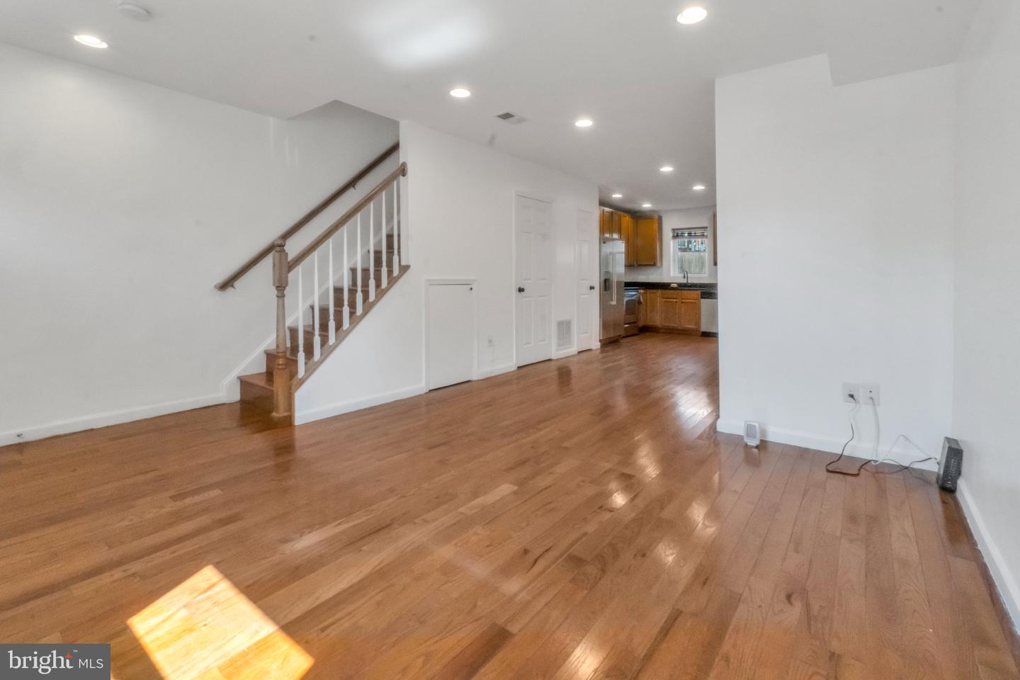 1810 H St Ne Property Photo 7
