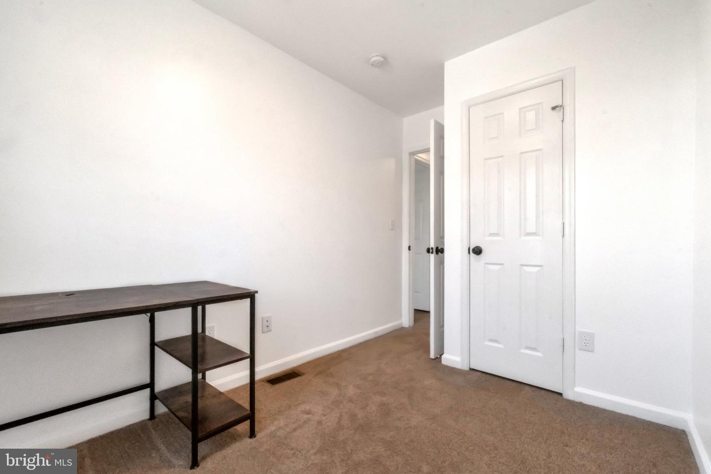 1810 H St Ne Property Photo 9