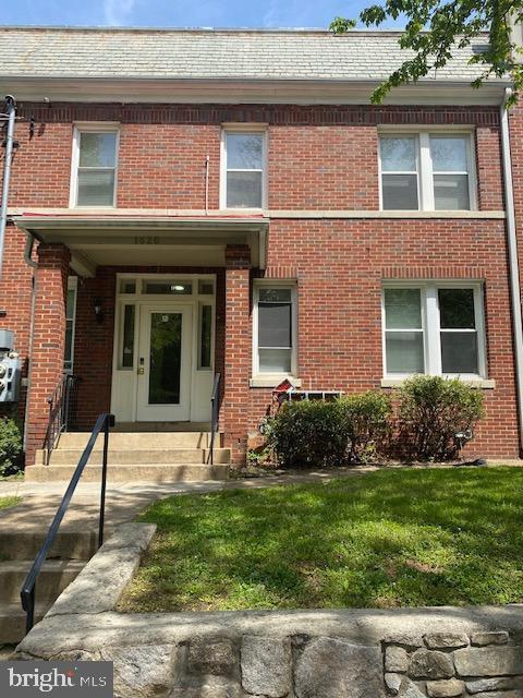 1620 V St Se #1 Property Photo