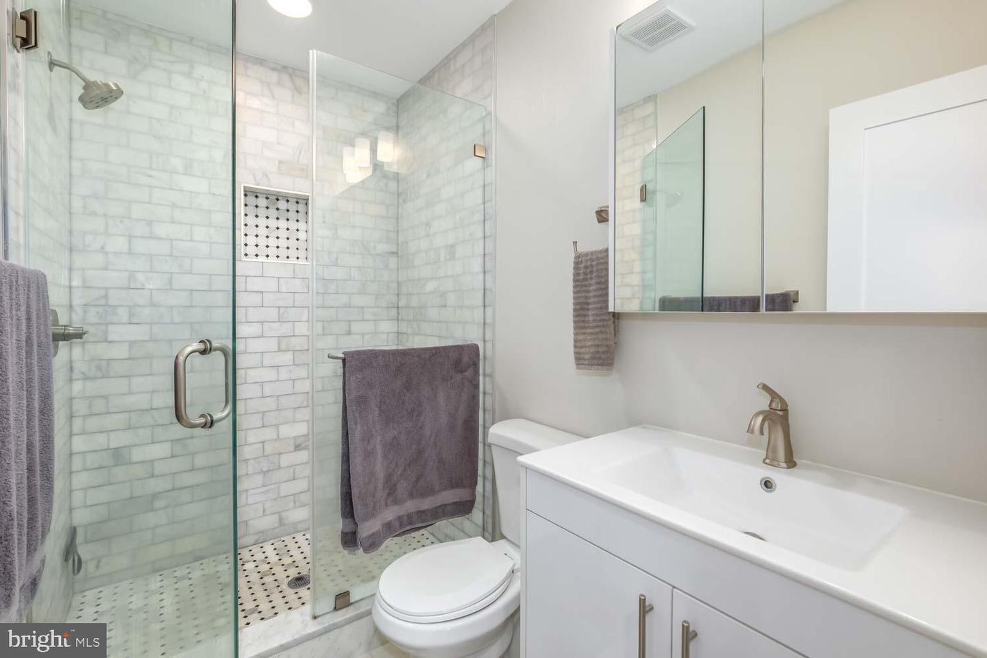 1228 Oates St Ne #1 Property Photo 26