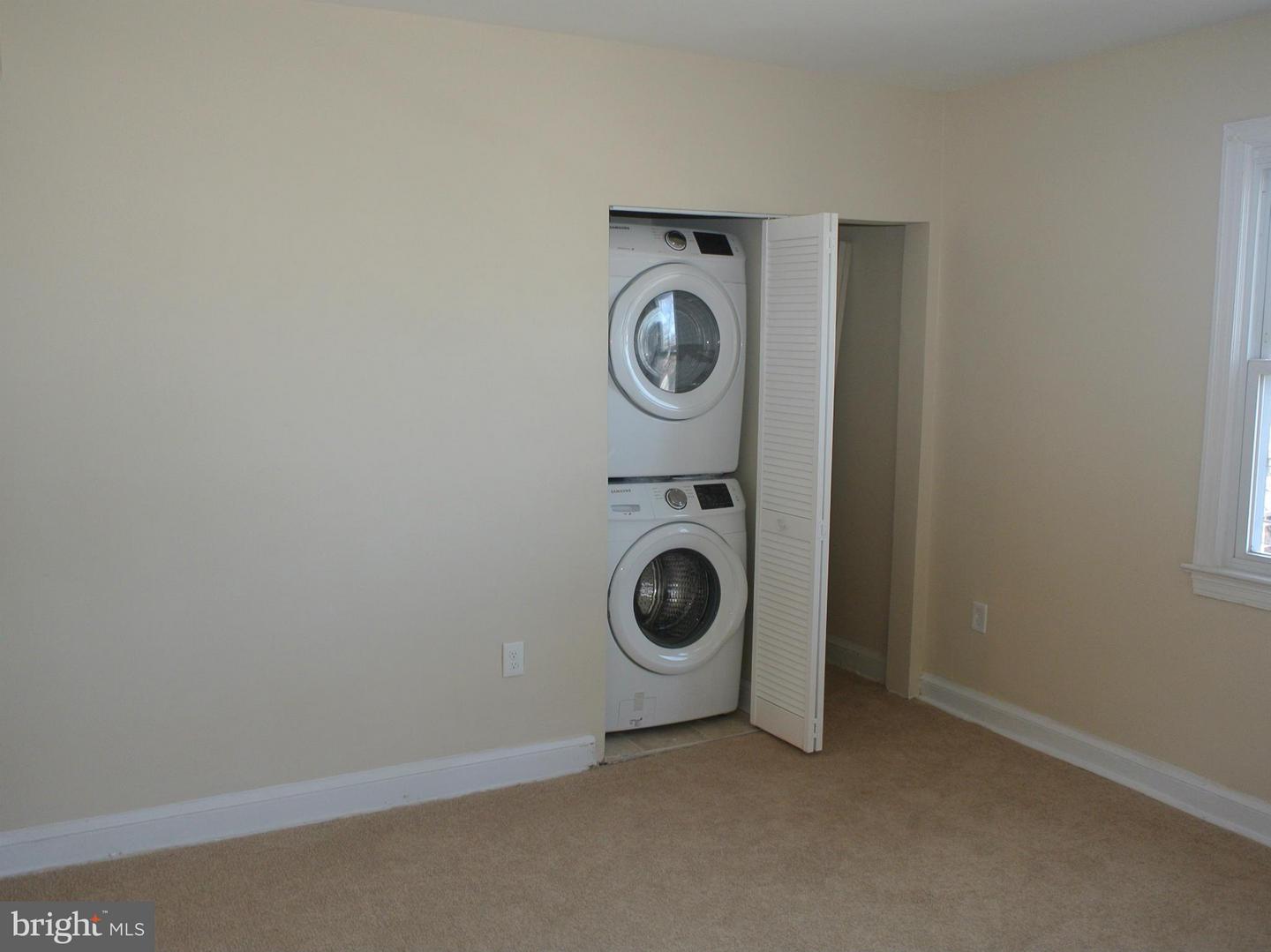 4065 Grant St Ne #2 Property Photo 5
