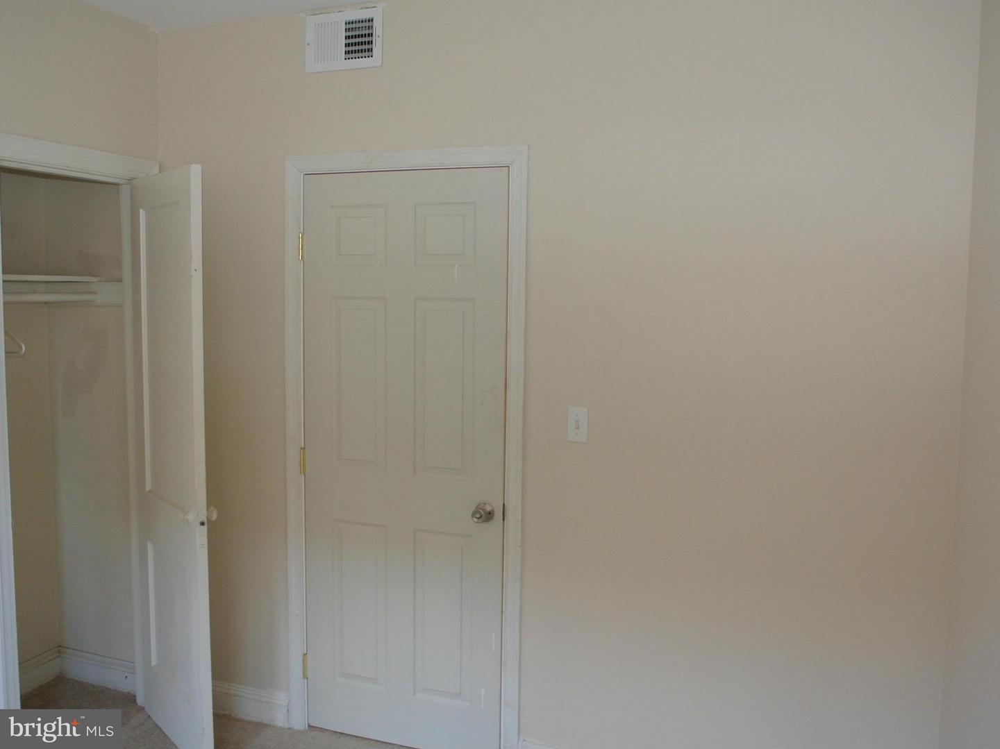 4065 Grant St Ne #2 Property Photo 12