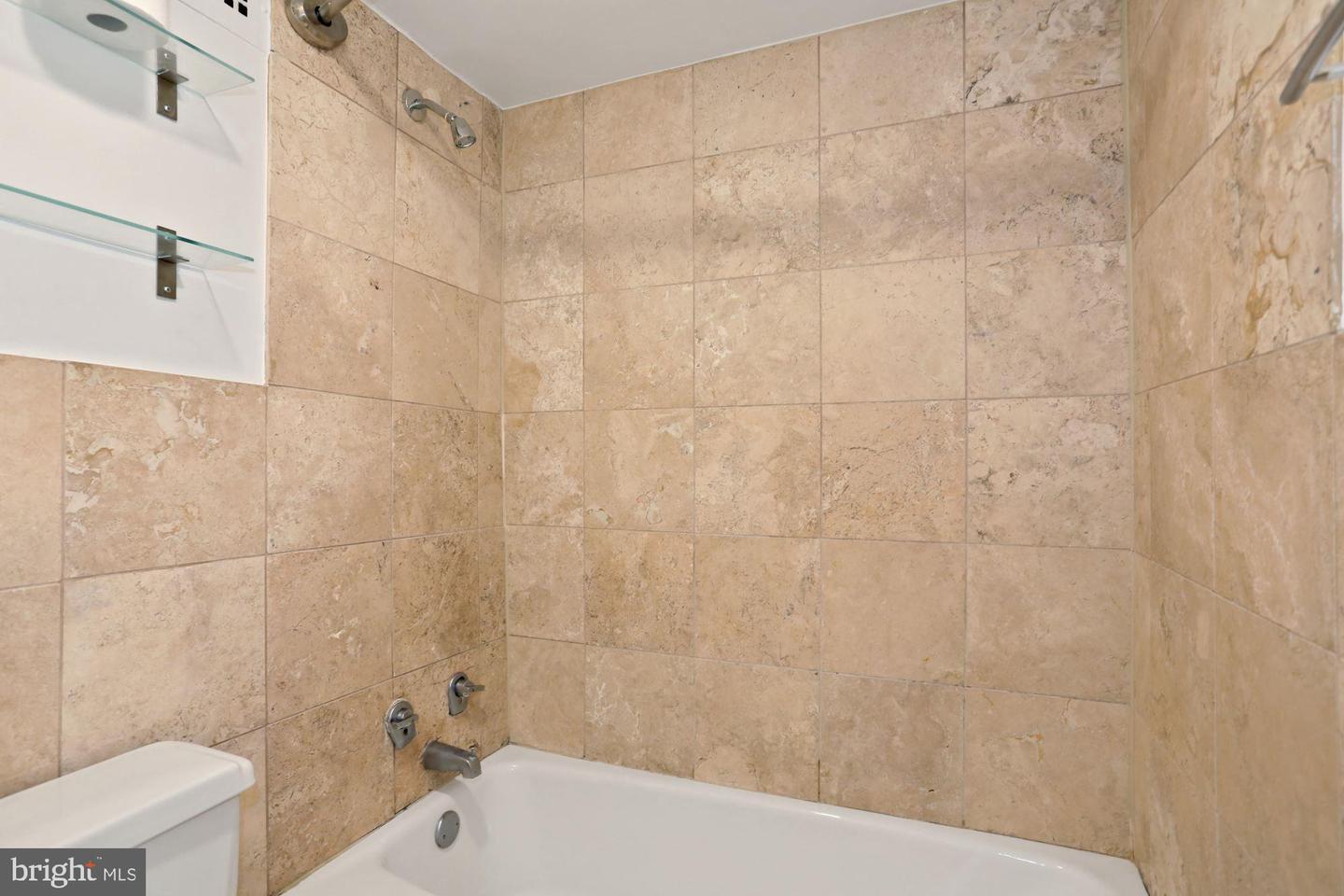 2201 L St Nw #220 Property Photo 11