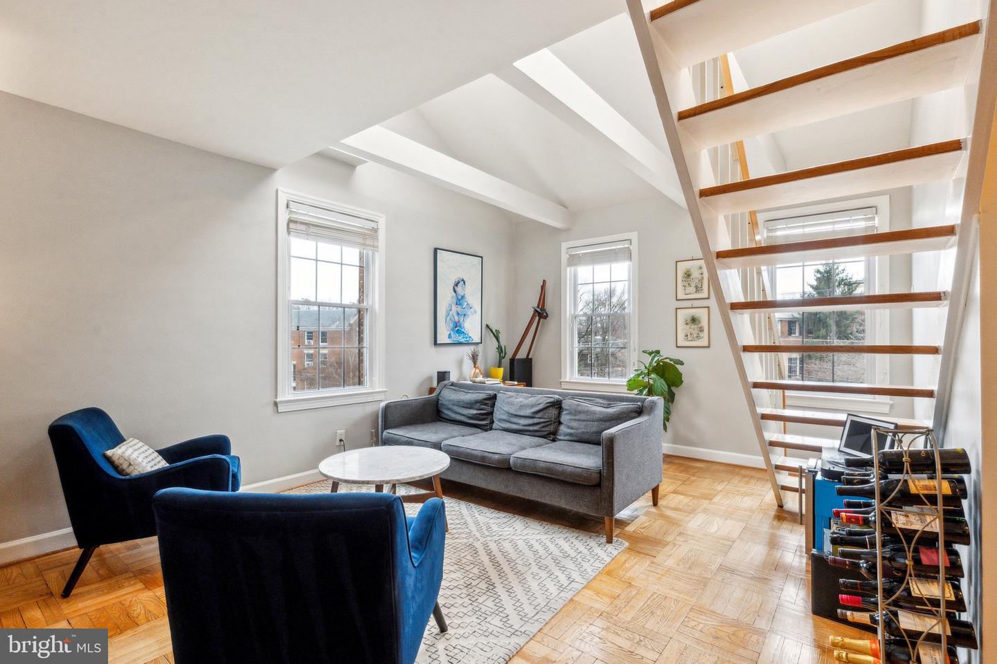 2729 Ordway St Nw #6 Property Photo 3