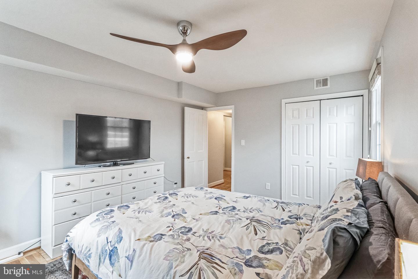 2729 Ordway St Nw #6 Property Photo 9
