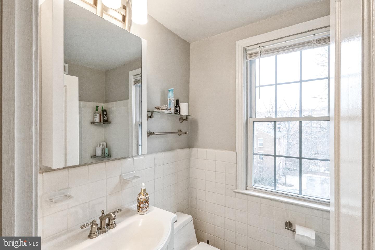 2729 Ordway St Nw #6 Property Photo 11