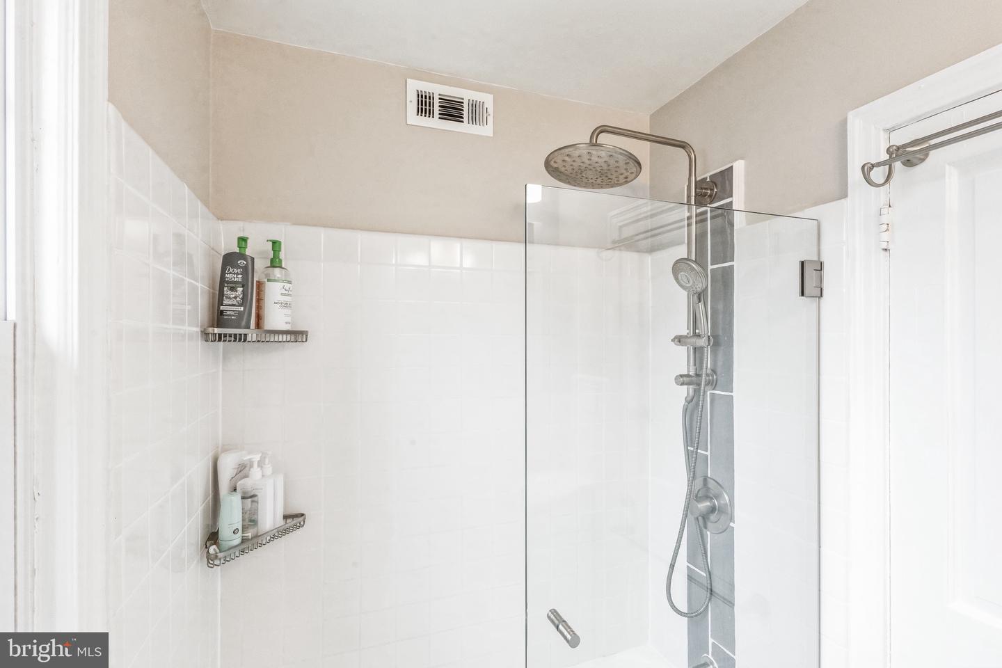 2729 Ordway St Nw #6 Property Photo 12