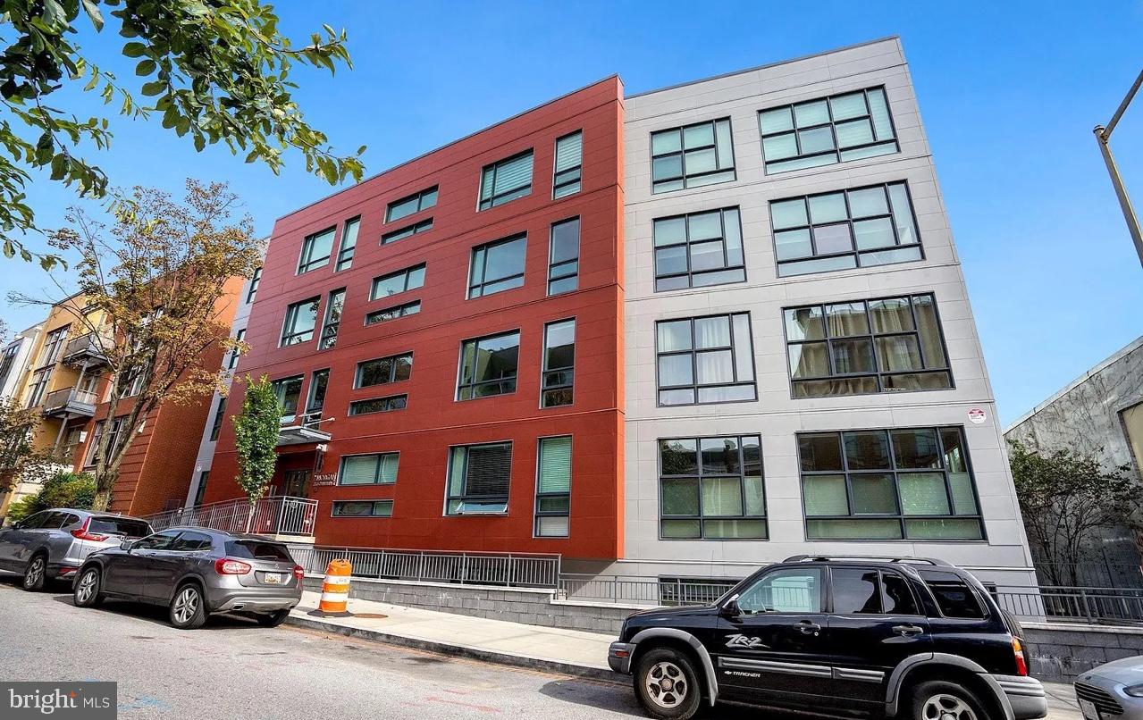 2337 Champlain St Nw #308 Property Photo