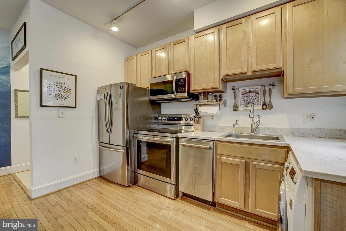 1401 Columbia Rd Nw #219 Property Photo 11