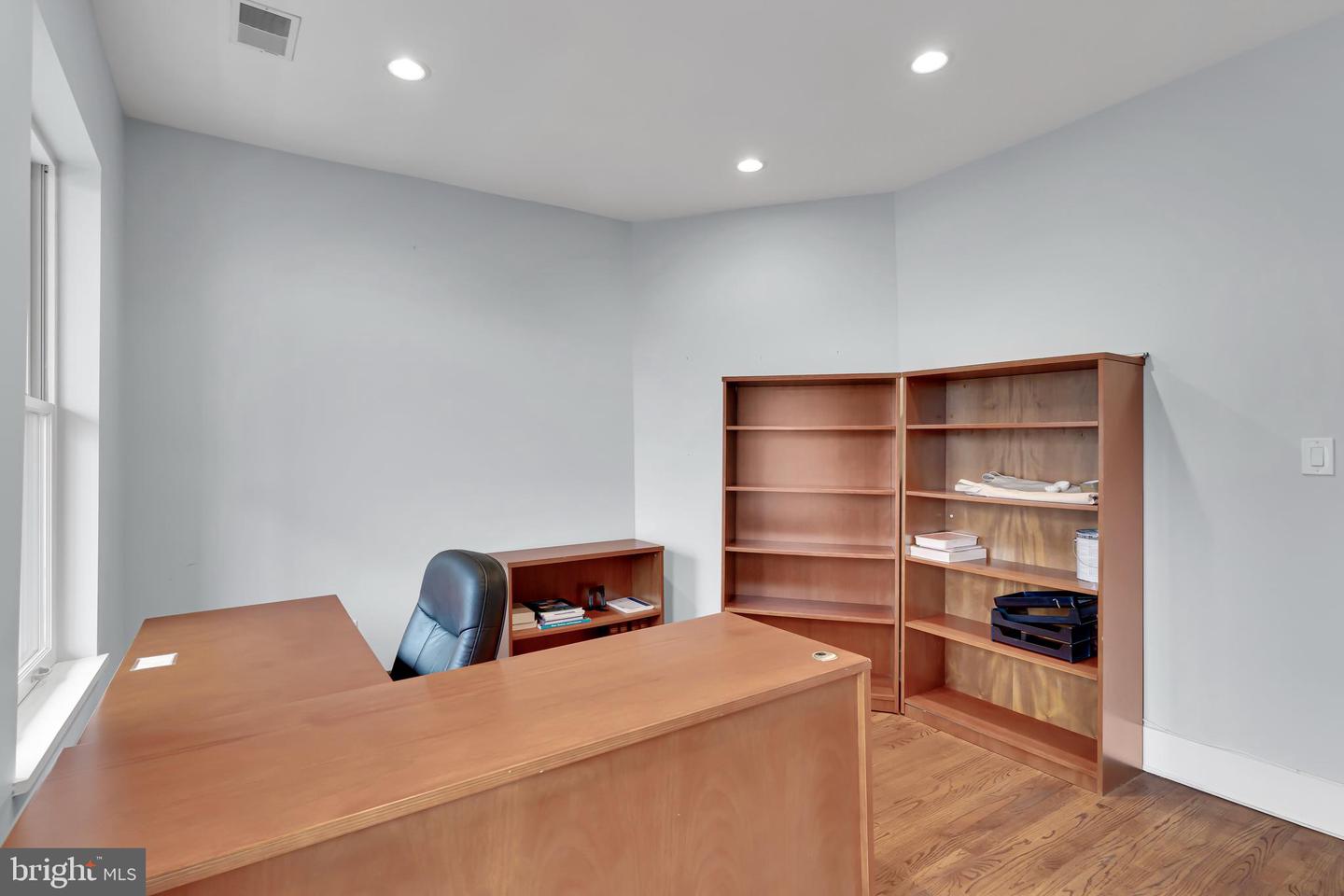 525 2nd St Ne Property Photo 13