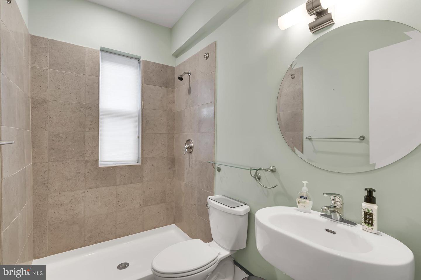 525 2nd St Ne Property Photo 44