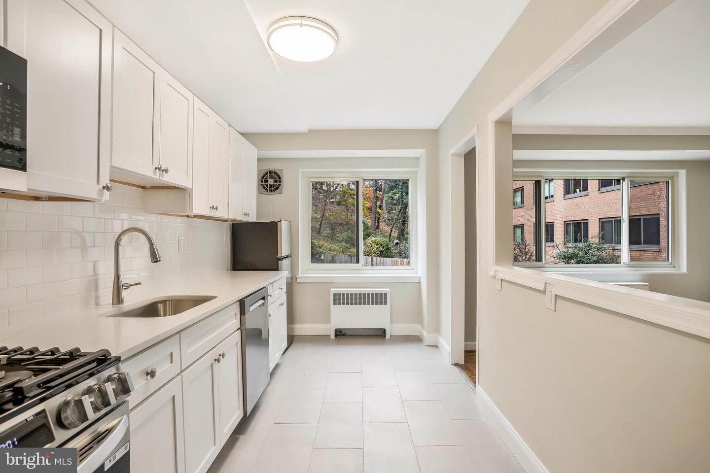 4201 Cathedral Ave Nw #404w Property Photo 11