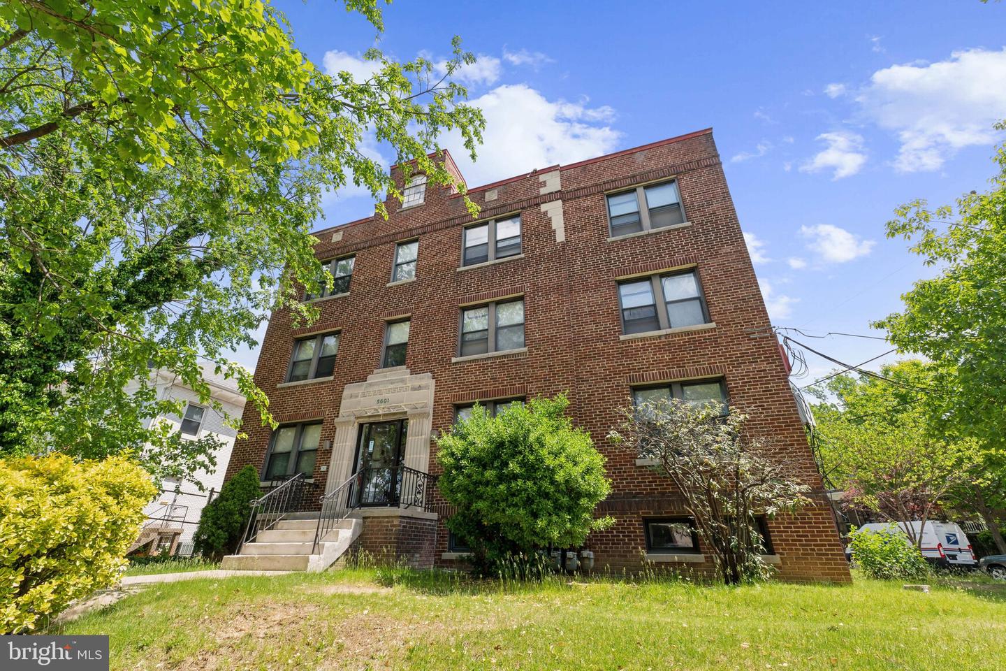 5601 Colorado Ave Nw Property Photo