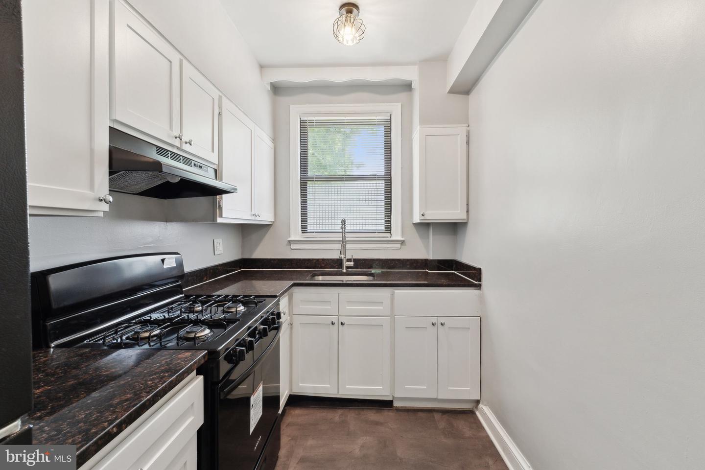 5601 Colorado Ave Nw Property Photo 6