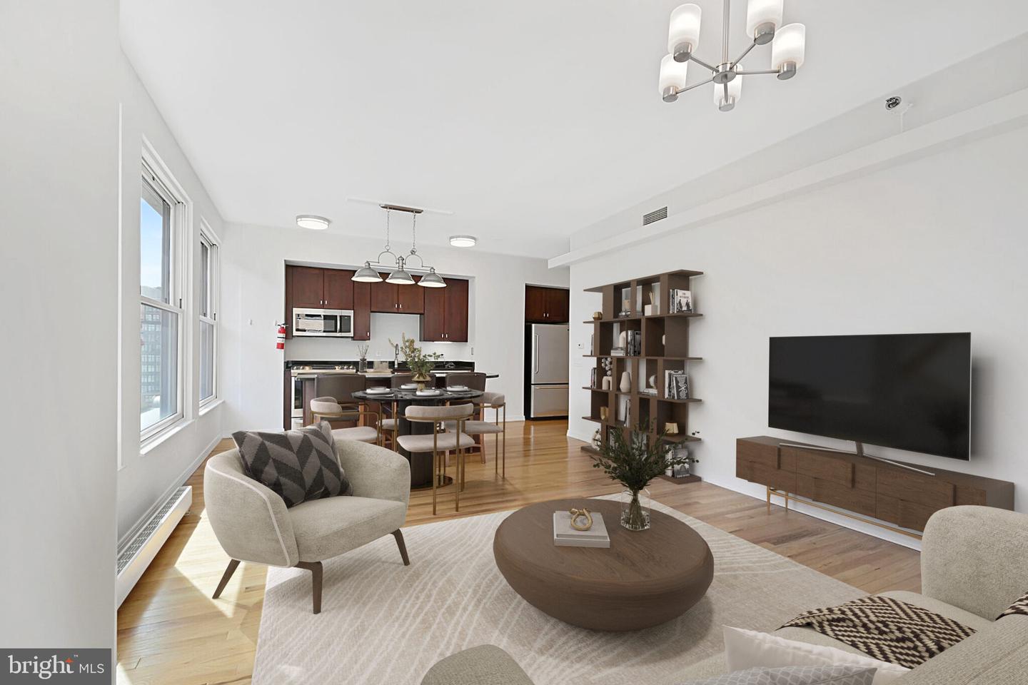 675 E St Nw #600 Property Photo