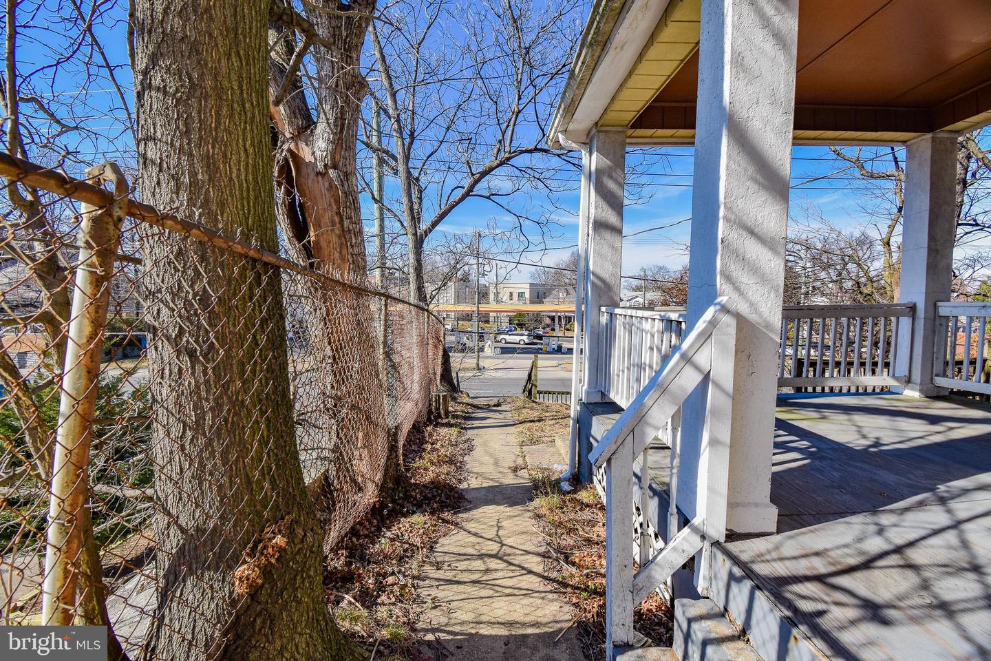 1921 Rhode Island Ave Ne Property Photo 6
